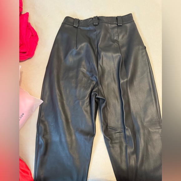 Black leather pants - Picture 4 of 5